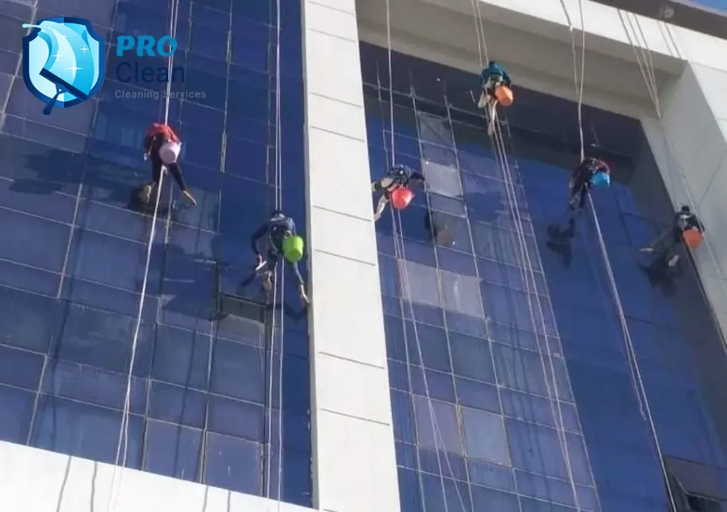 نظافة الواجهات - شركة تنظيف واجهات - نظافة واجهات المباني - تنظيف الواجهات الزجاجية